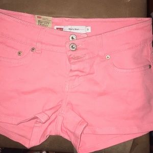 Levi shorts